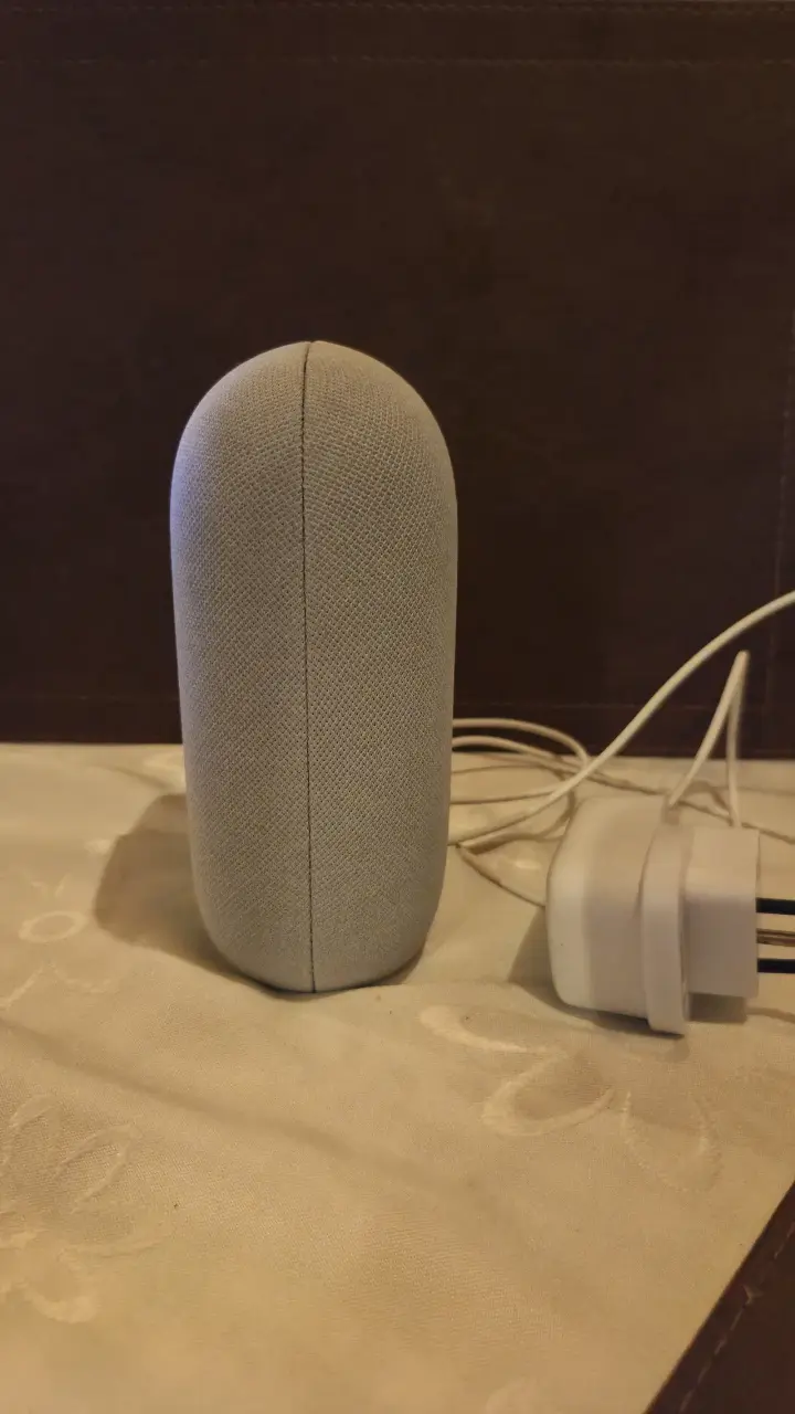 Altavoz inteligente gris GOOGLE - 4