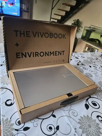 Notebook ASUS Vivobook Pro OLED 15.6" SSD 512GB - miniatura 5