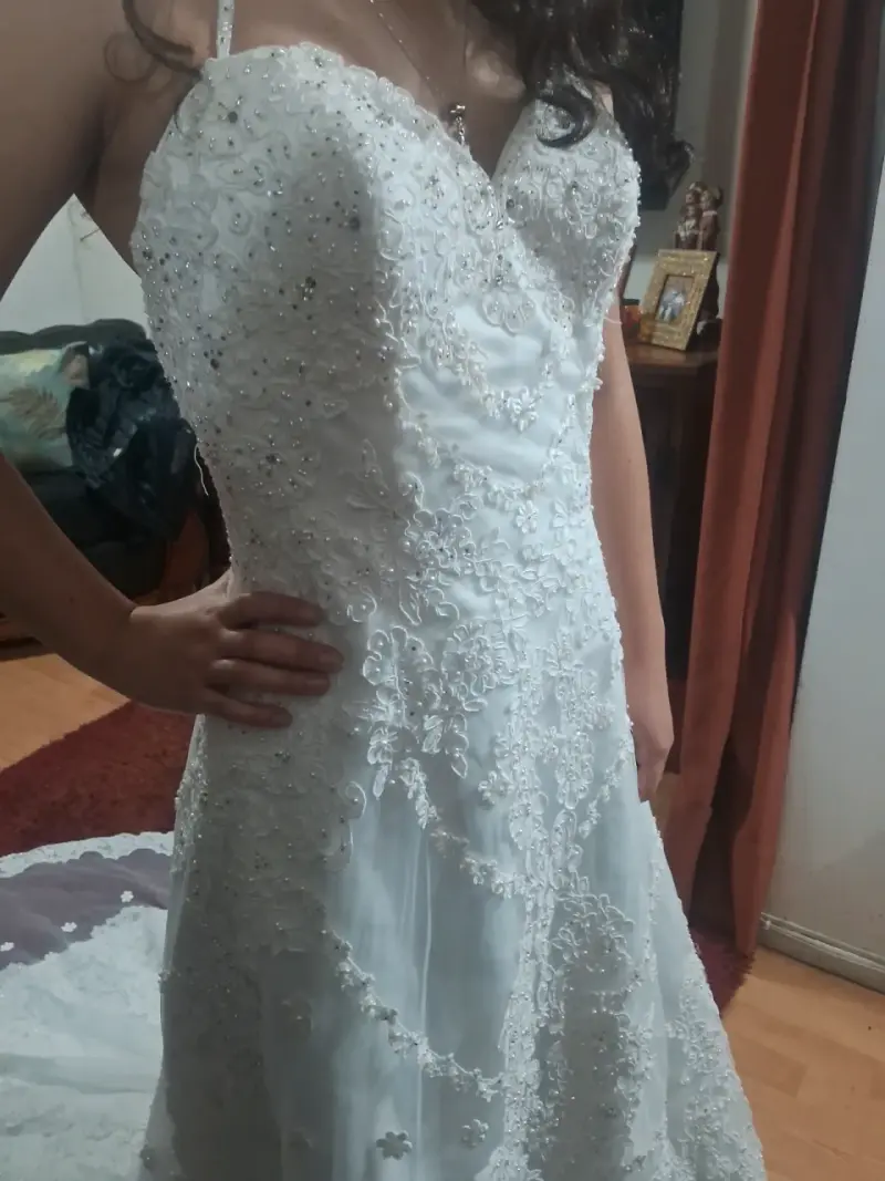 Vestido de novia con encaje - 2