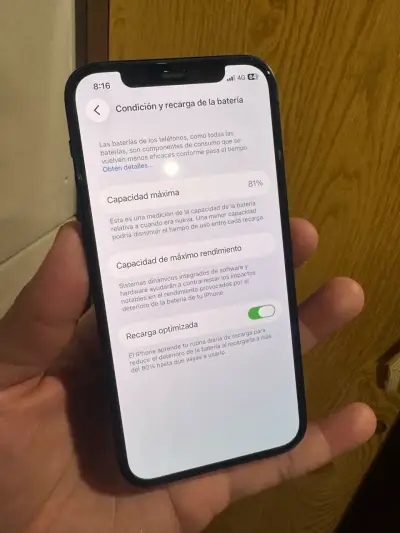 iPhone 12 en buen estado - miniatura 2