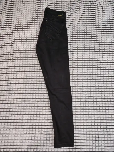 Jeans negros de mujer - miniatura 4