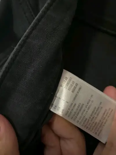 Jeans negros rasgados American Eagle - miniatura 2