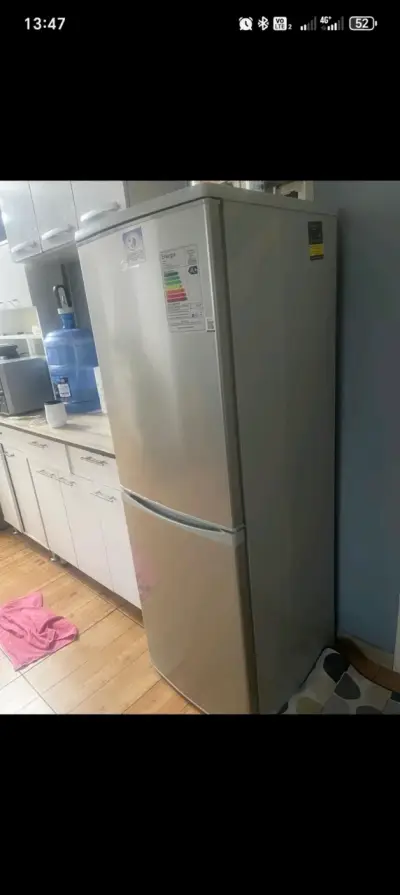 Refrigerador dos puertas gris - miniatura 2