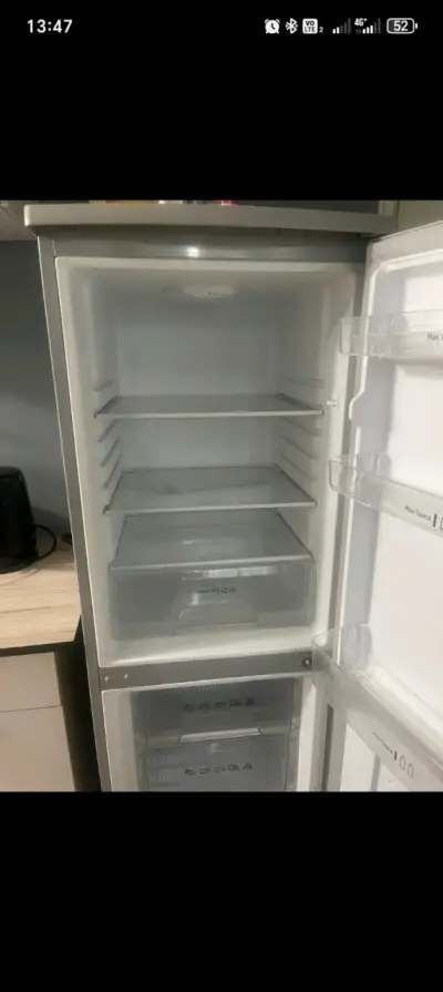 Refrigerador dos puertas gris - miniatura 4