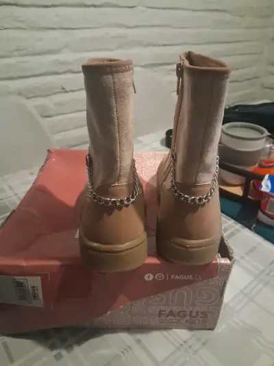 Botines Fagus beige con cadena - miniatura 3