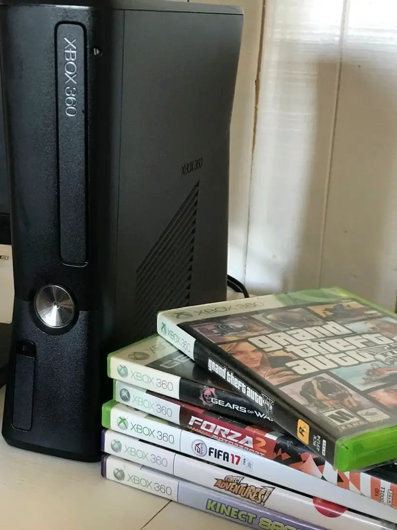 Consola Xbox 360 con juegos - 1