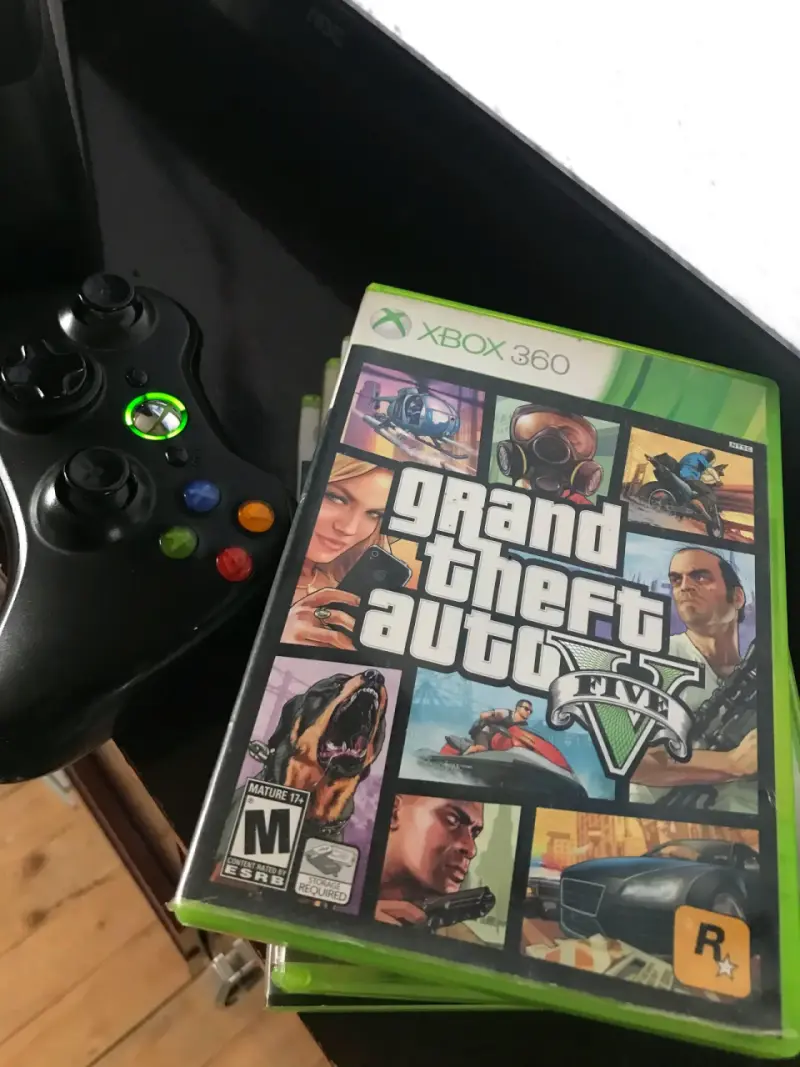 Consola Xbox 360 con juegos - 3