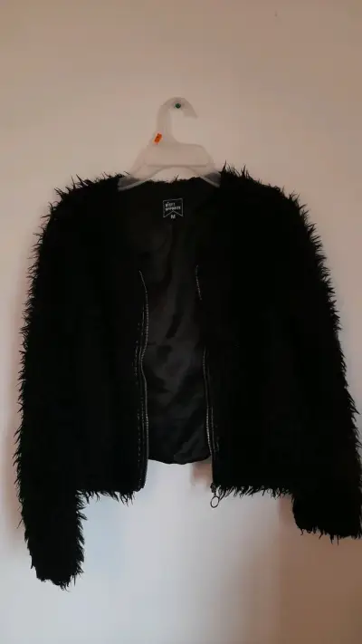 Chaqueta de peluche negra - miniatura 1