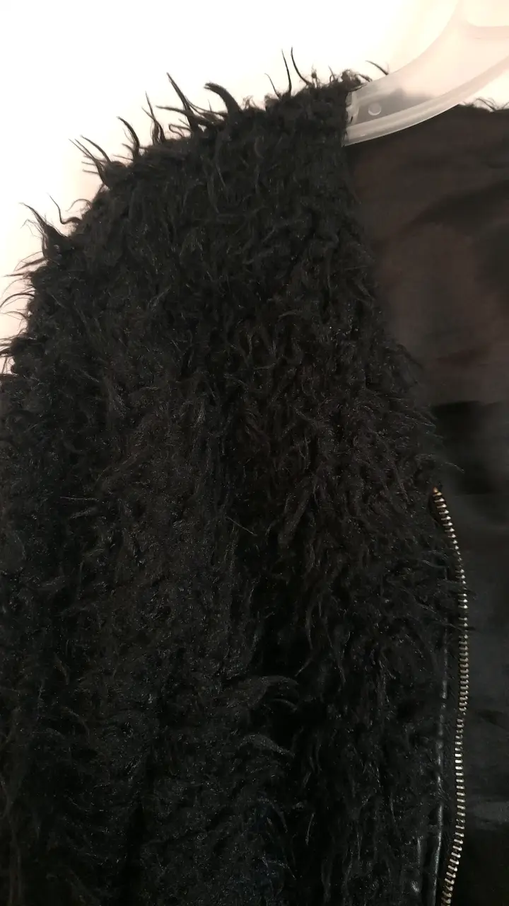Chaqueta de peluche negra - 3