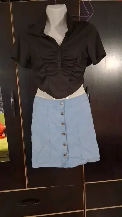 Jeans acampanados desgastados mujer - miniatura 2