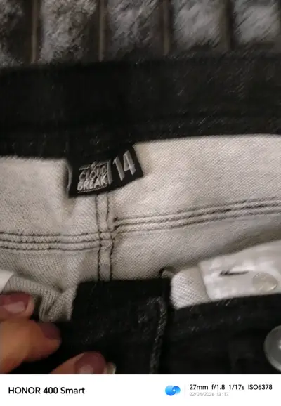 Jeans azul con desgastes - miniatura 6