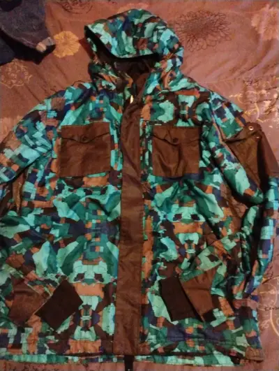 Parka camuflada con capucha TALLA XL - miniatura 1