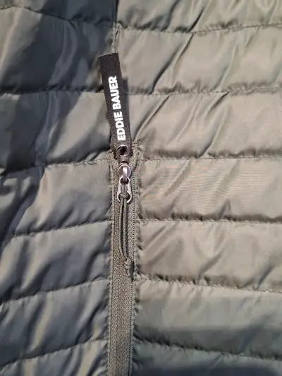 Parka de pluma  negra Eddie Bauer nueva talla Xl - miniatura 2