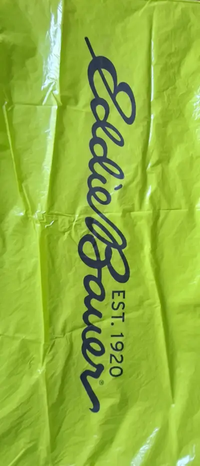 Parka de pluma  negra Eddie Bauer nueva talla Xl - miniatura 4