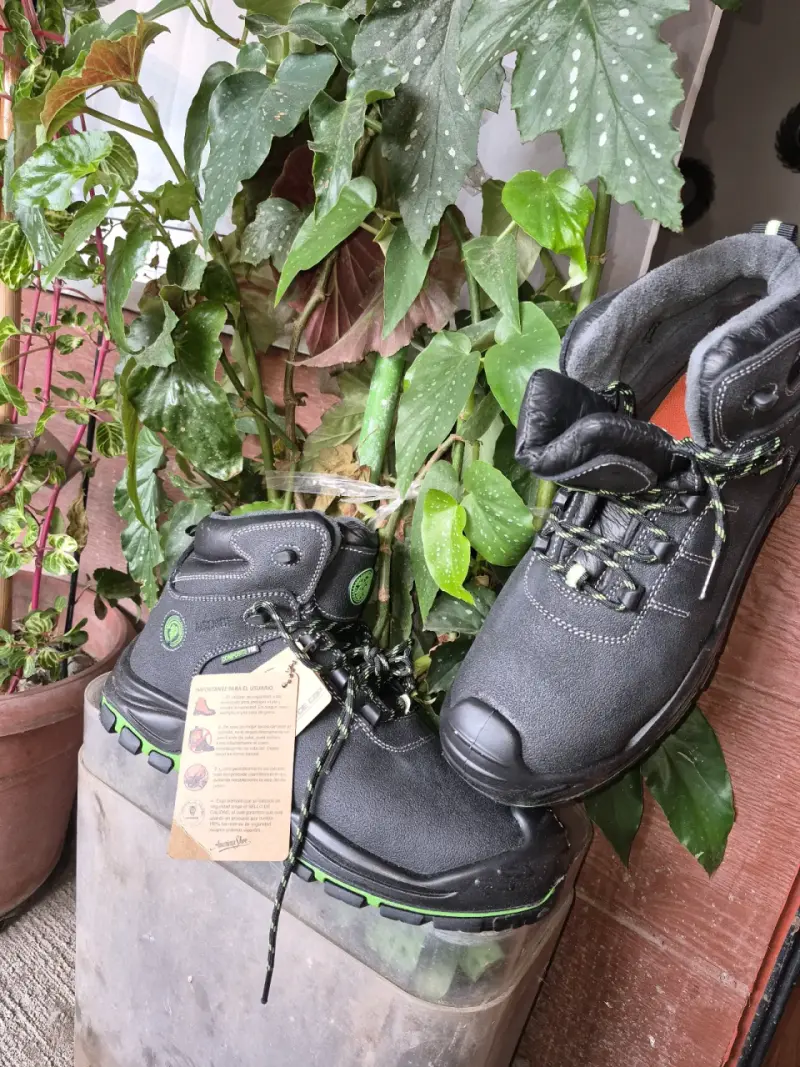 Botas de trabajo negras - 2