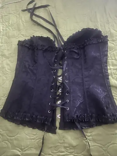 Corset negro con encaje - miniatura 1