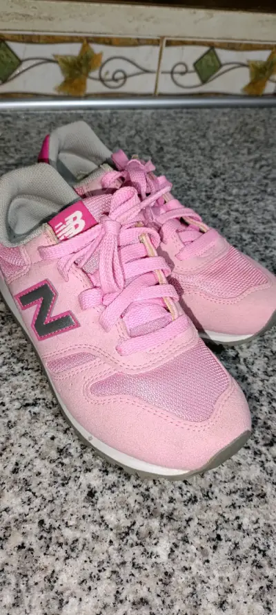 Zapatillas rosas New Balance - miniatura 1
