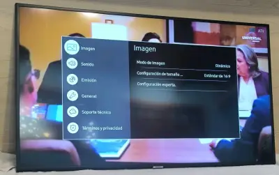 Smart tv Samsung 50 pulgadas 4K Ultra HD - miniatura 4