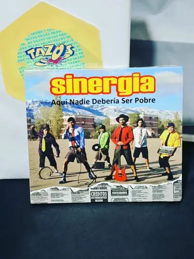 CD Sinergia - Aquí Nadie Debería Ser Pobre - miniatura 1