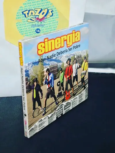 CD Sinergia - Aquí Nadie Debería Ser Pobre - miniatura 3