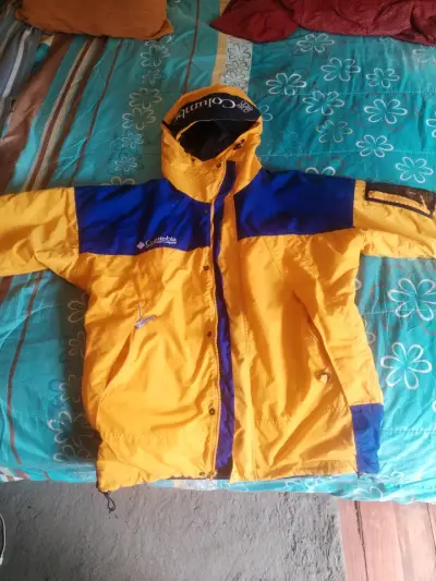 Chaqueta impermeable amarilla Columbia - miniatura 1
