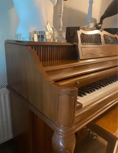 Piano impecable - miniatura 2