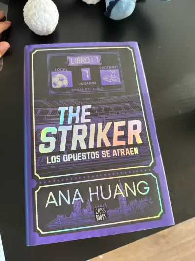 Libro The Striker de Ana Huang - miniatura 1