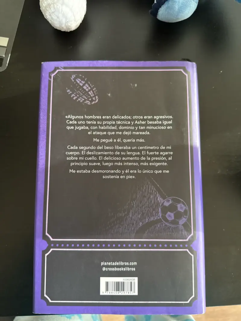 Libro The Striker de Ana Huang - 3