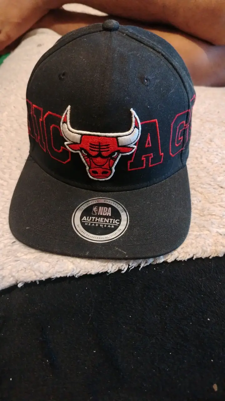 Gorra negra estampada - 2