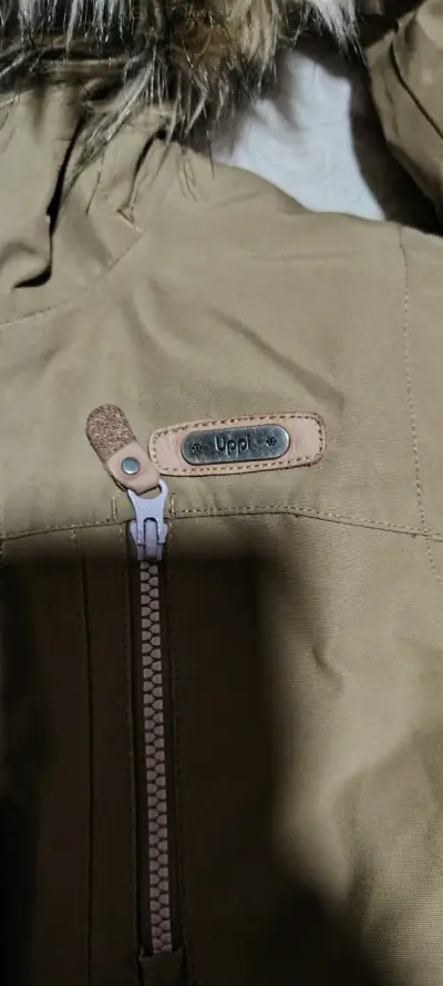 Parka verde con capucha de pelo - miniatura 3