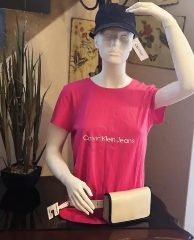 Polera Calvin Klein rosada - miniatura 1