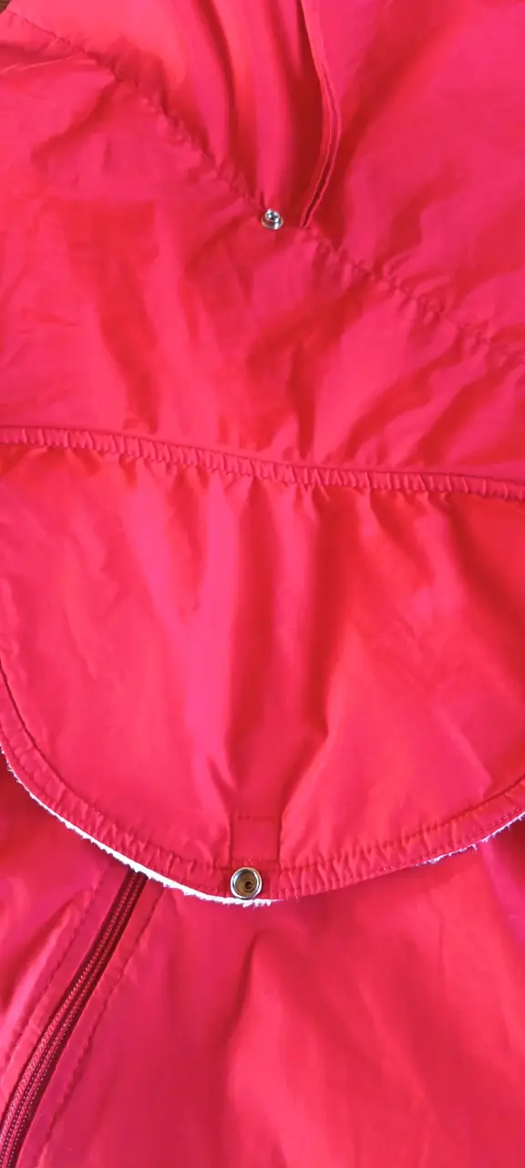 Capa porta bebé roja Planeta Mamá - 5
