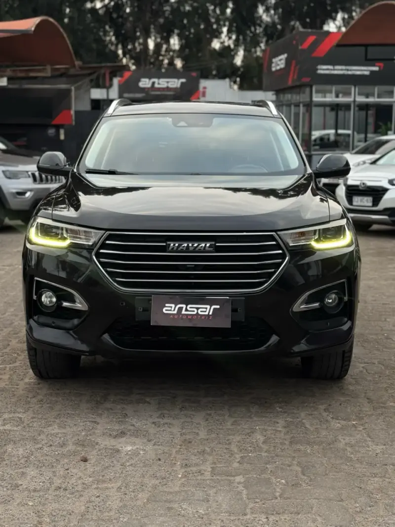 SUV Haval H6 Deluxe - 2