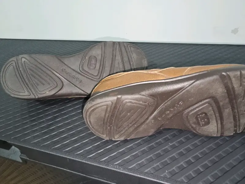 Mocasines de cuero marrón marca Guante - 4