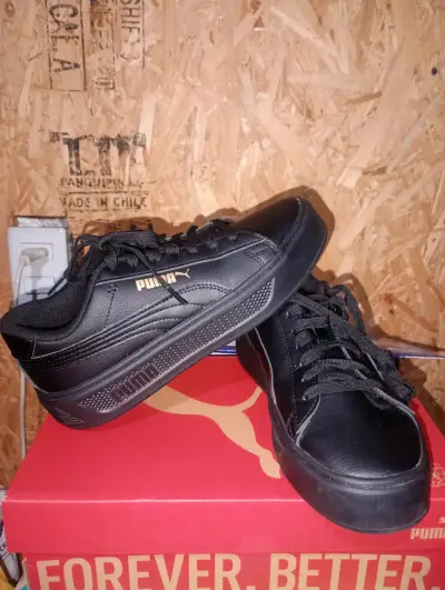 Zapatillas Puma negras - miniatura 2