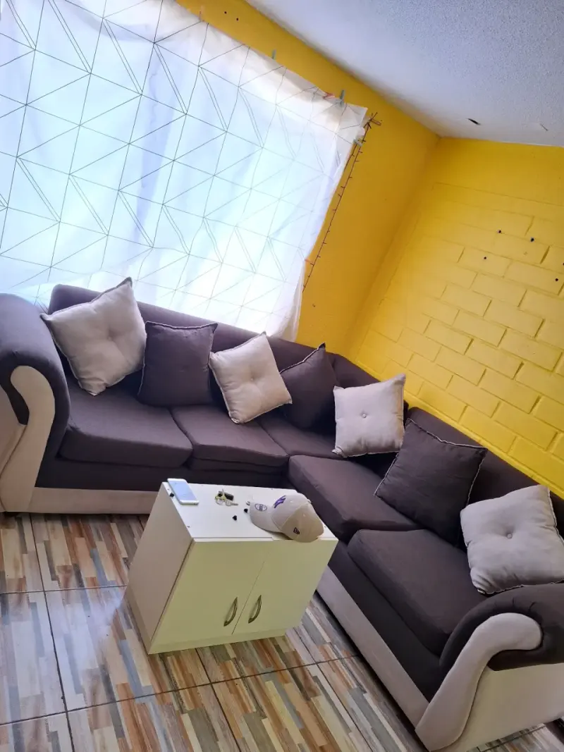 VENDO HERMOSOS SILLONES  DE 2 CUERPOS 🛋️ - 2