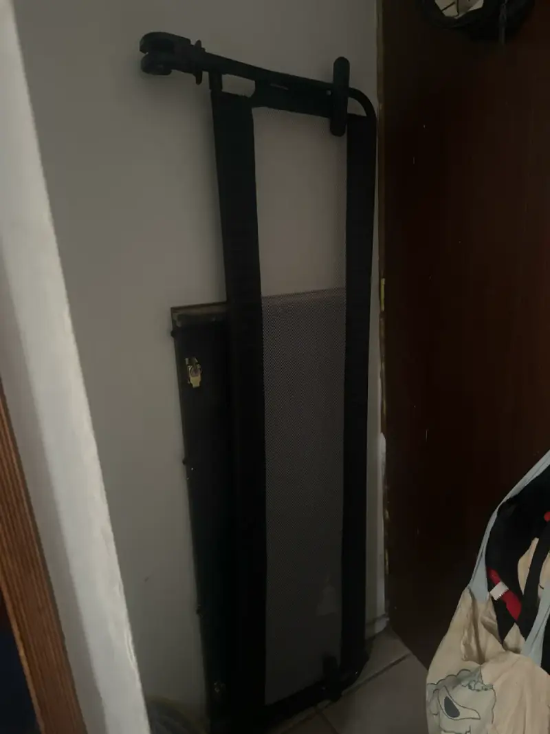 Puerta de seguridad negra para bebé - 2