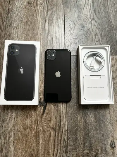 iPhone 11 negro en caja original - miniatura 2