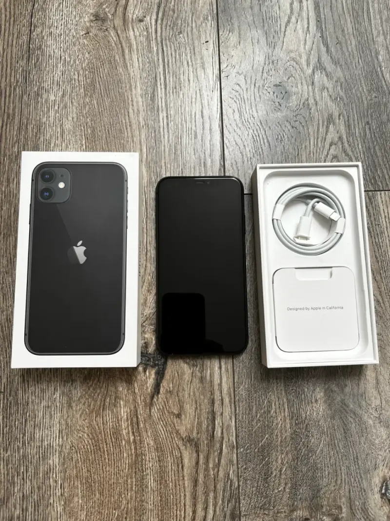 iPhone 11 negro en caja original - 3
