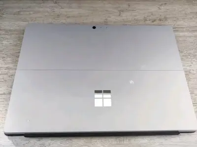 Microsoft Surface Pro 5 - Intel Core i7, 16GB RAM, - miniatura 3