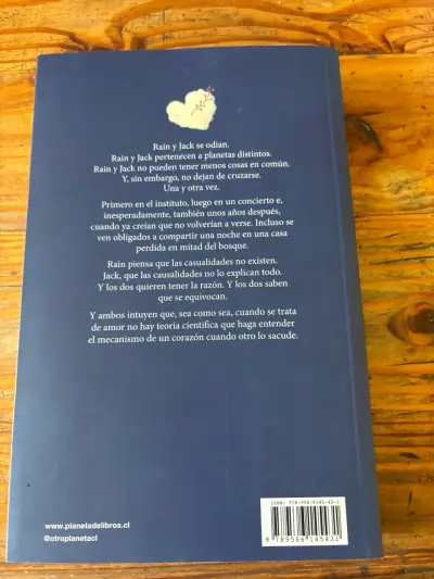 Libro 'El color de las cosas invisibles' - miniatura 2