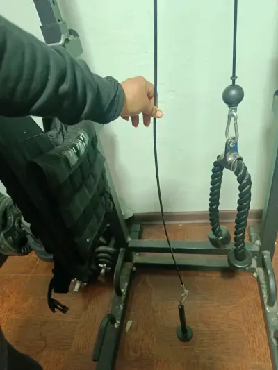 Sistema de poleas para musculación - miniatura 2