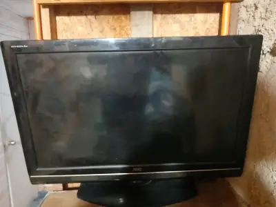 Televisor AOC negro - miniatura 1