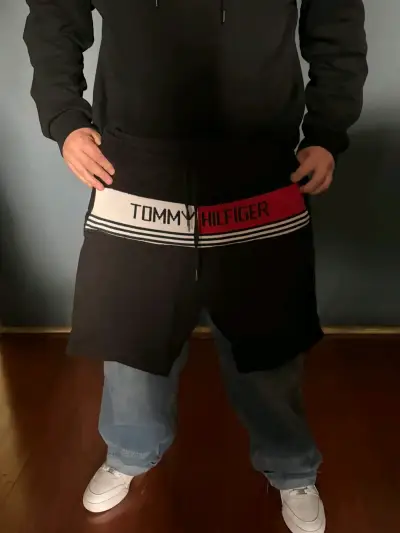 Shorts Tommy Hilfiger negros - miniatura 1