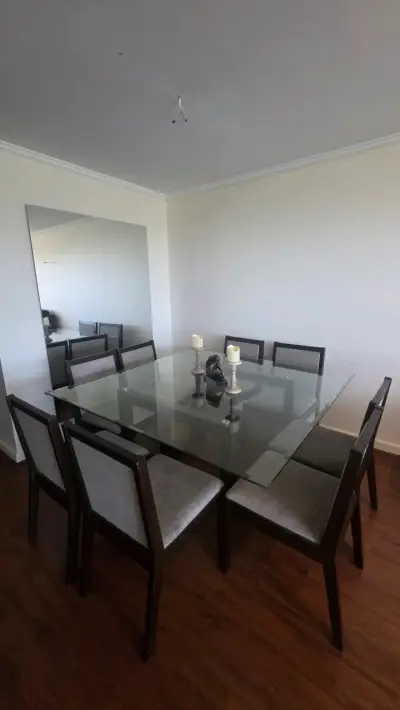 Juego comedor de vidrio 8 sillas - miniatura 1