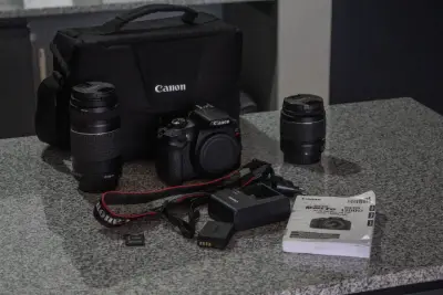 Cámara Canon t6 con lentes y accesorios - miniatura 1