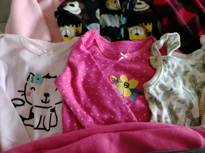 Lote de ropa infantil variada - miniatura 5
