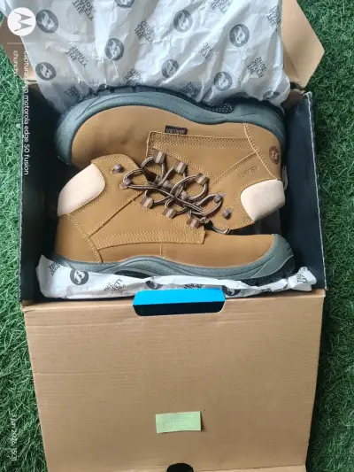 Botas de trekking marrón - miniatura 1