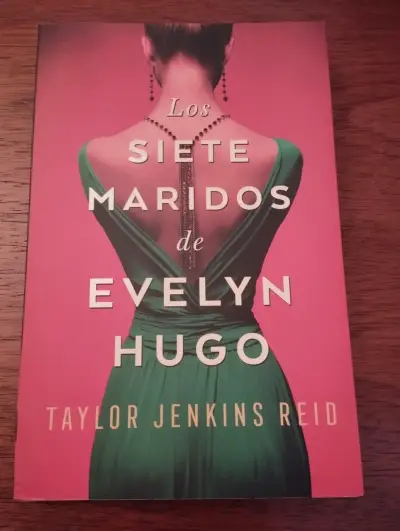 Libro Los Siete Maridos de Evelyn Hugo - miniatura 1