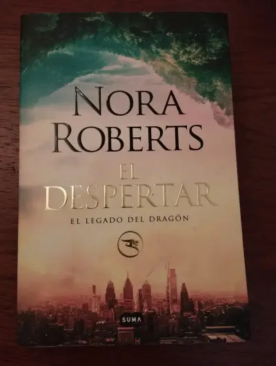Libro 'El Despertar' de Nora Roberts - miniatura 1